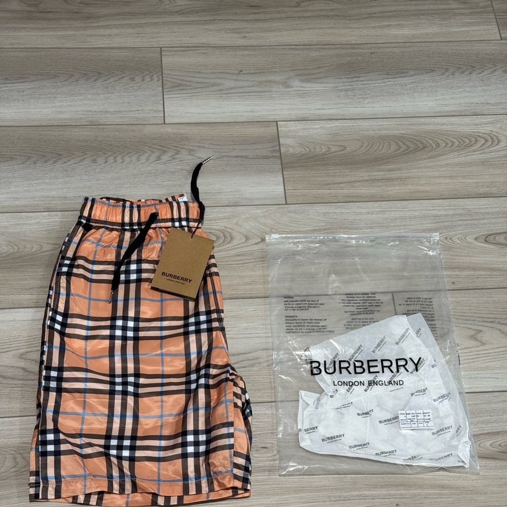 Burberry shorts